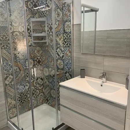 Salinella House Apartment *