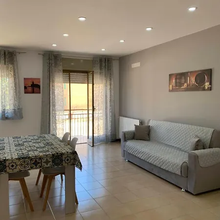 Διαμέρισμα Salinella House *